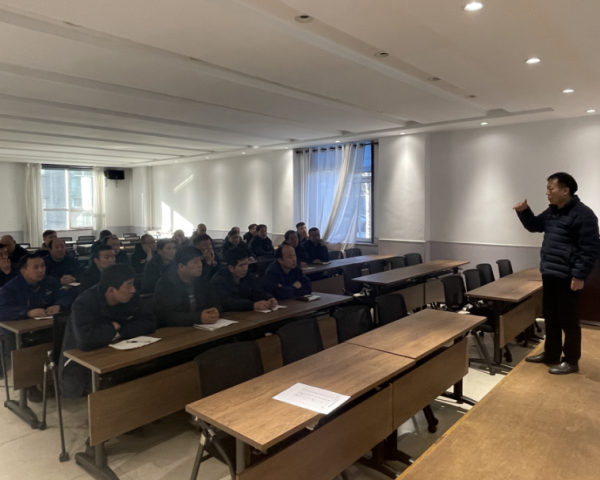 盛元煤業(yè)開(kāi)展“安全員”專項(xiàng)培訓(xùn)